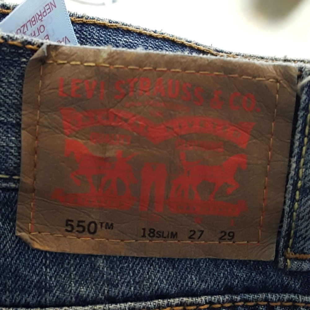 Red Tag Levi's 550 relaxed sz 10 (misstag SEE PIC